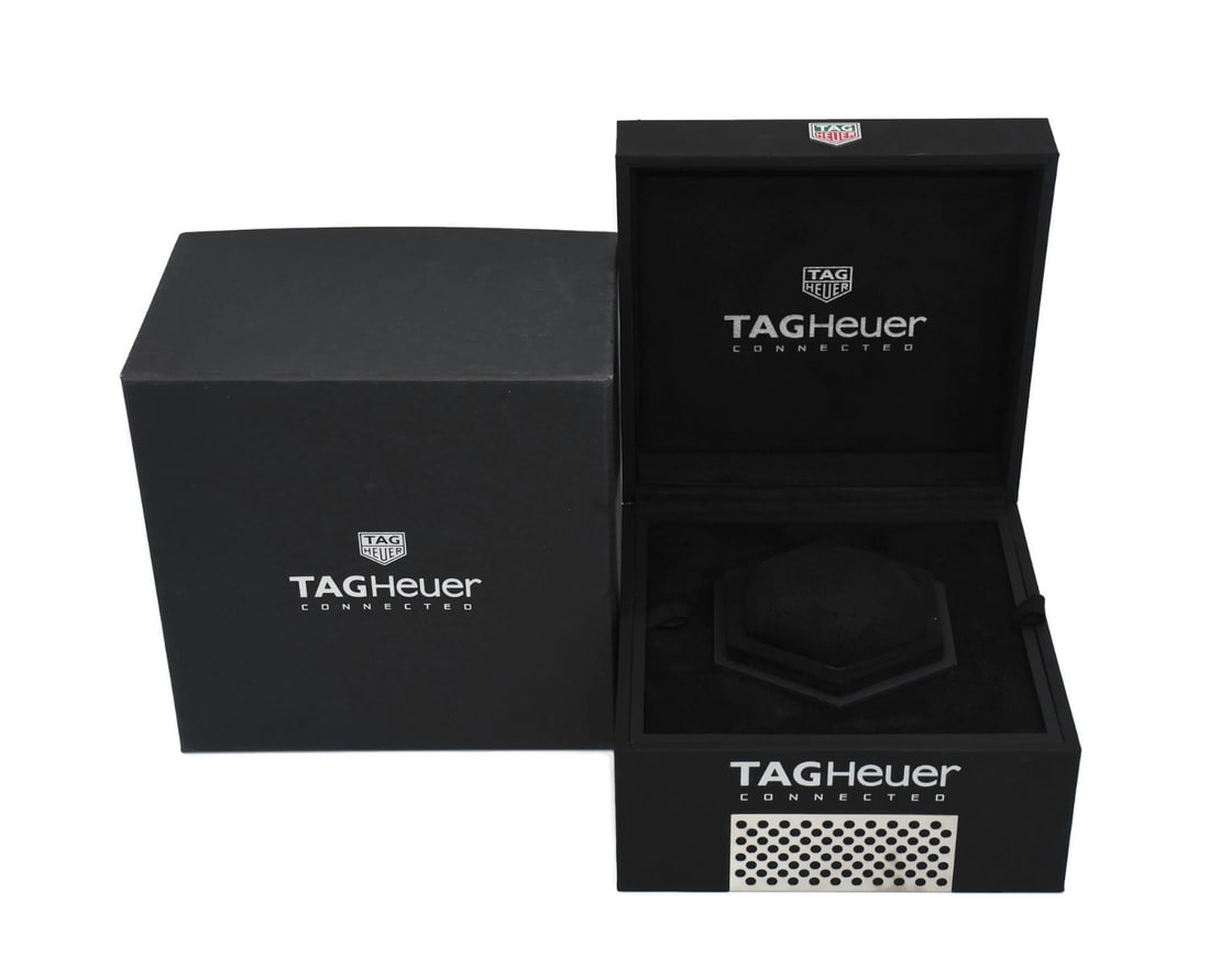 TAG Heuer Connected Watch Presentation Box 7x7x6 Inches 100% Authentic: TAG Heuer Connected Watch Presentation Box 7x7x6 Inches 100% Authentic This TAG Heuer Connected Watch Box is perfect for storing your timepiece in style. Designed as a presentation box, it measures 7 