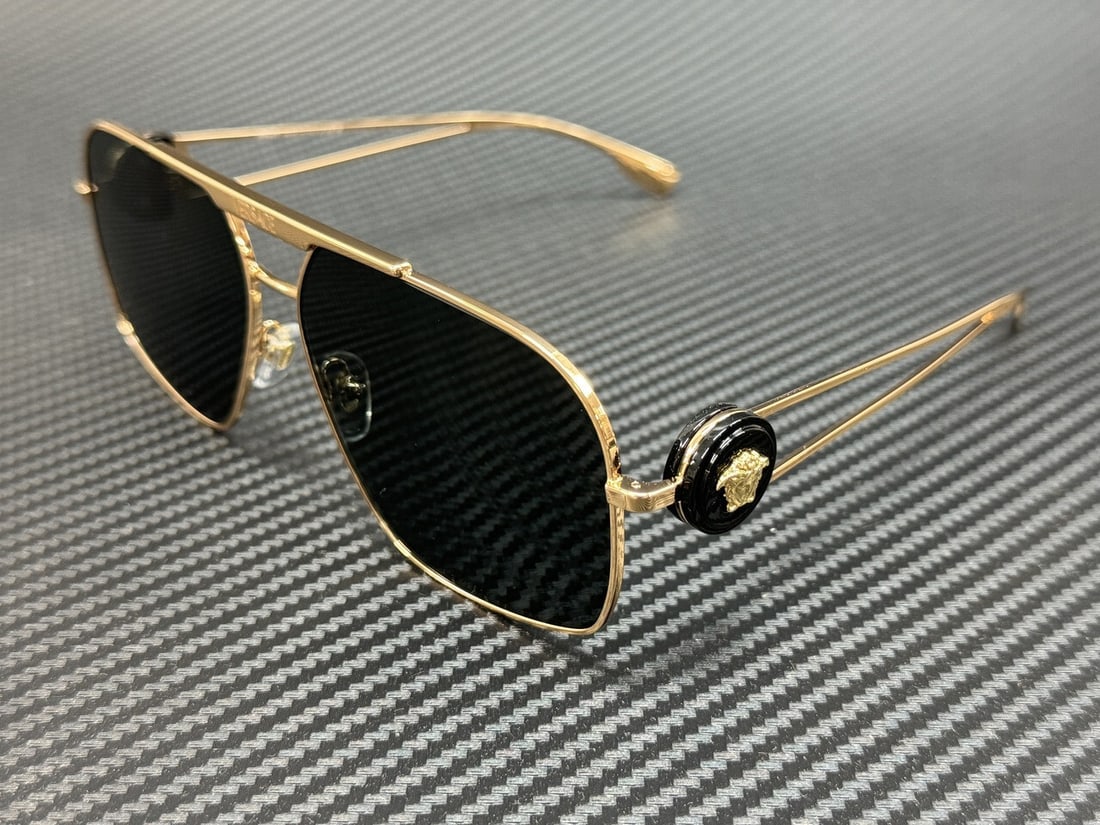 Versace VE2269 100287 Gold Green Men's Sunglasses with Authenticity Certificate: Versace VE2269 100287 Gold Green Men's Sunglasses with Authenticity Certificate Elevate your style with these Versace VE2269 sunglasses, featuring a luxurious gold frame complemented by striking green
