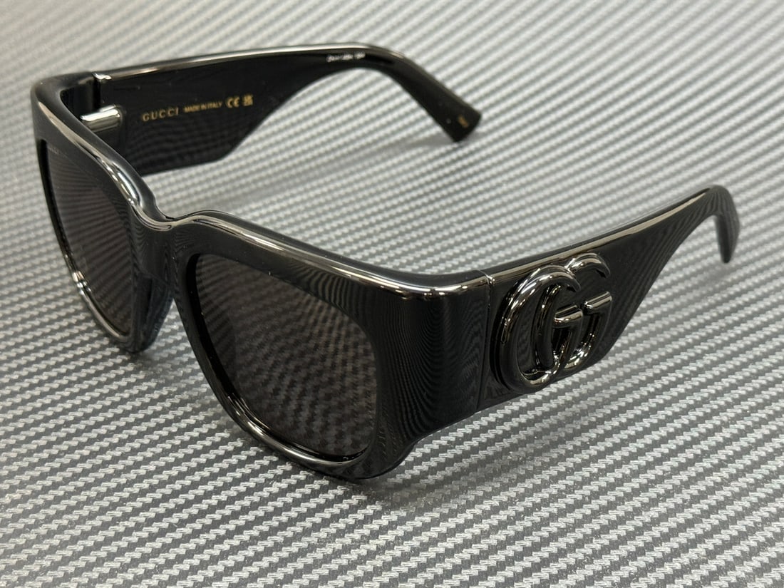 GUCCI GG1545S 001 Black Grey 53mm Women's Sunglasses with Authenticity: GUCCI GG1545S 001 Black Grey 53mm Women's Sunglasses with Authenticity Elevate your style with these GUCCI GG1545S 001 sunglasses, designed for the modern woman. Featuring a sleek black frame and chic