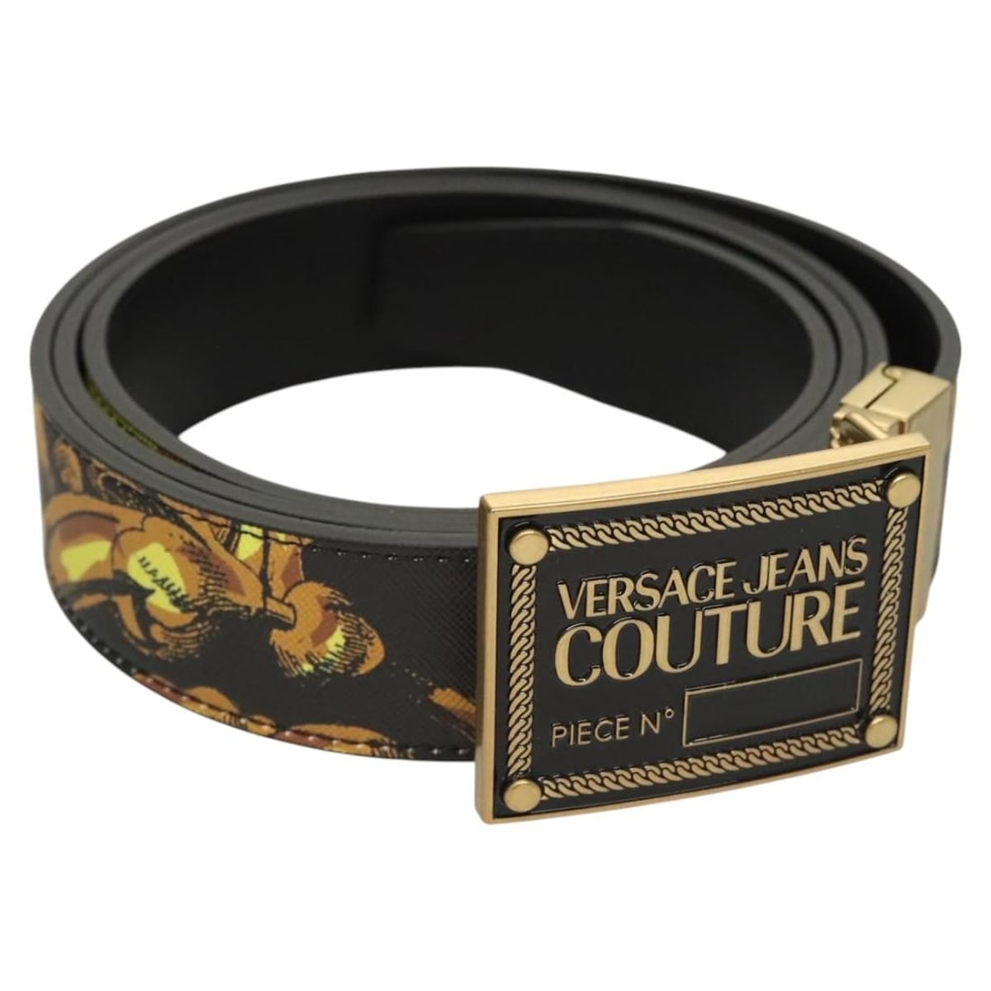 VERSACE Black Leather 49.2 Inch Belt Authentic Made in Italy: VERSACE Black Leather 49.2 Inch Belt Authentic Made in Italy Elevate your style with this authentic VERSACE leather belt, crafted in Italy. The sleek black design features high-quality leather, ensuri