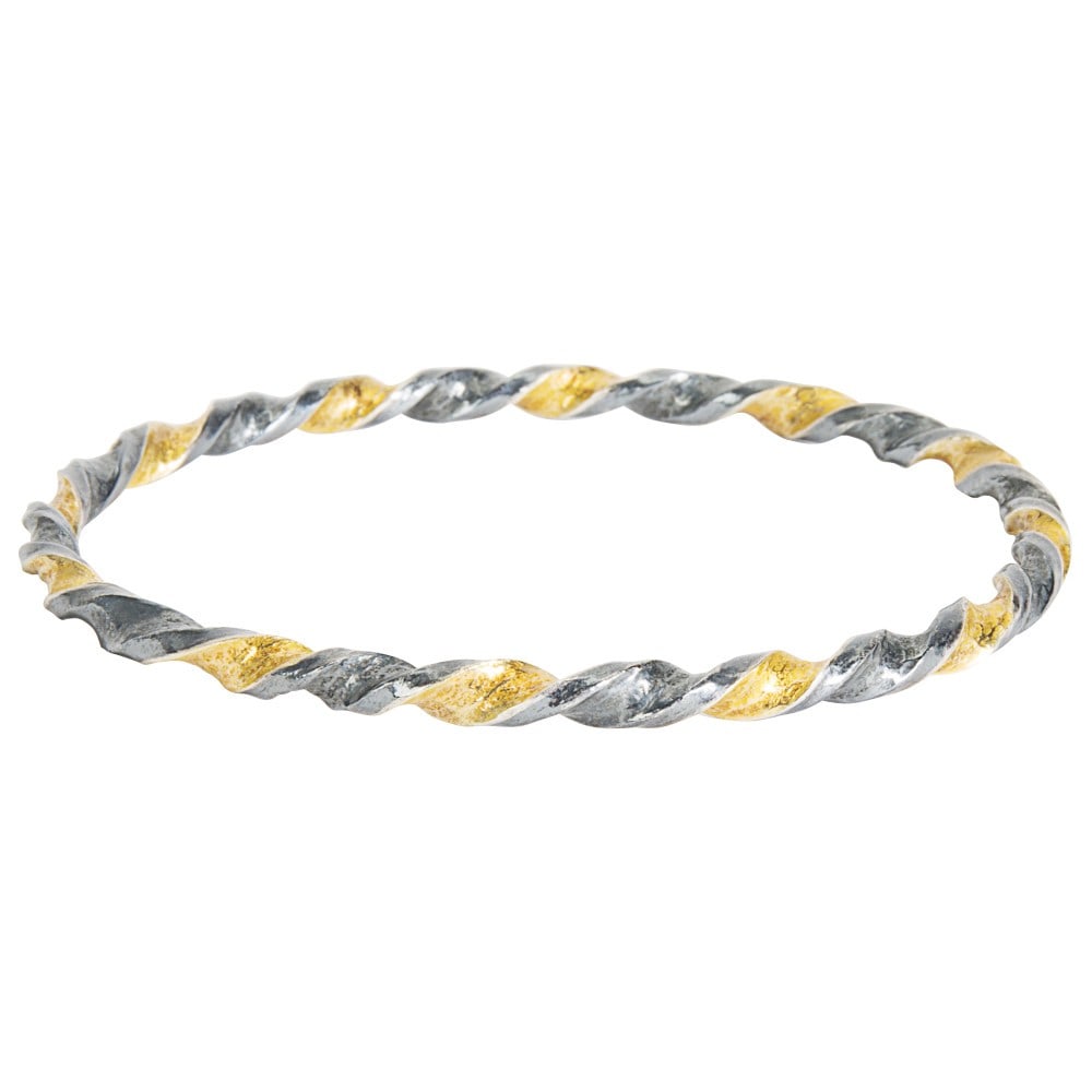 Gurhan Midnight Bangle Bracelet Gold Plated Sterling Silver 925: Gurhan Midnight Bangle Bracelet Gold Plated Sterling Silver 925 This stunning Gurhan Midnight Bangle Bracelet is crafted from gold plated sterling silver, showcasing a chic and elegant design perfect