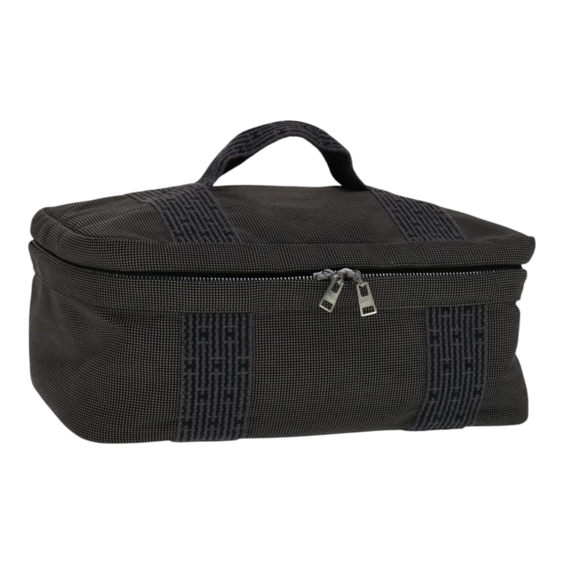 HERMES Gray Canvas Vanity Her Line Cosmetic Pouch Authentic: HERMES Gray Canvas Vanity Her Line Cosmetic Pouch Authentic This HERMES Vanity Her Line Cosmetic Pouch is a chic and practical accessory crafted from durable gray canvas. Measuring approximately 11.8