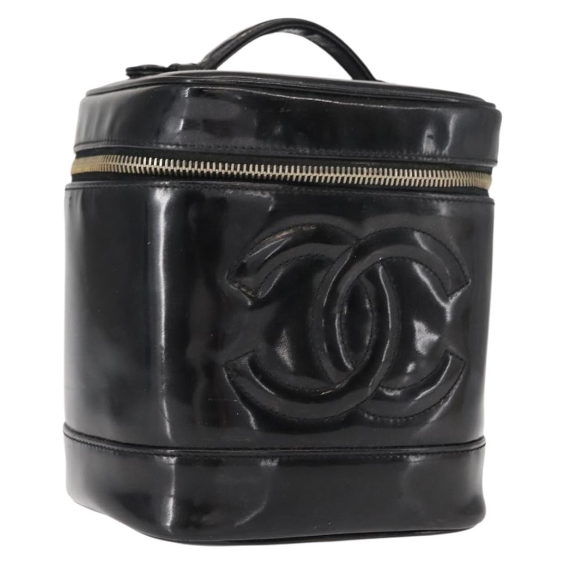 CHANEL Coco Mark Vanity Cosmetic Pouch Black Gold Patent Leather Auth: CHANEL Coco Mark Vanity Cosmetic Pouch Black Gold Patent Leather Auth Elevate your accessory collection with this authentic CHANEL COCO Mark Vanity Cosmetic Pouch. Crafted in France from luxurious bla