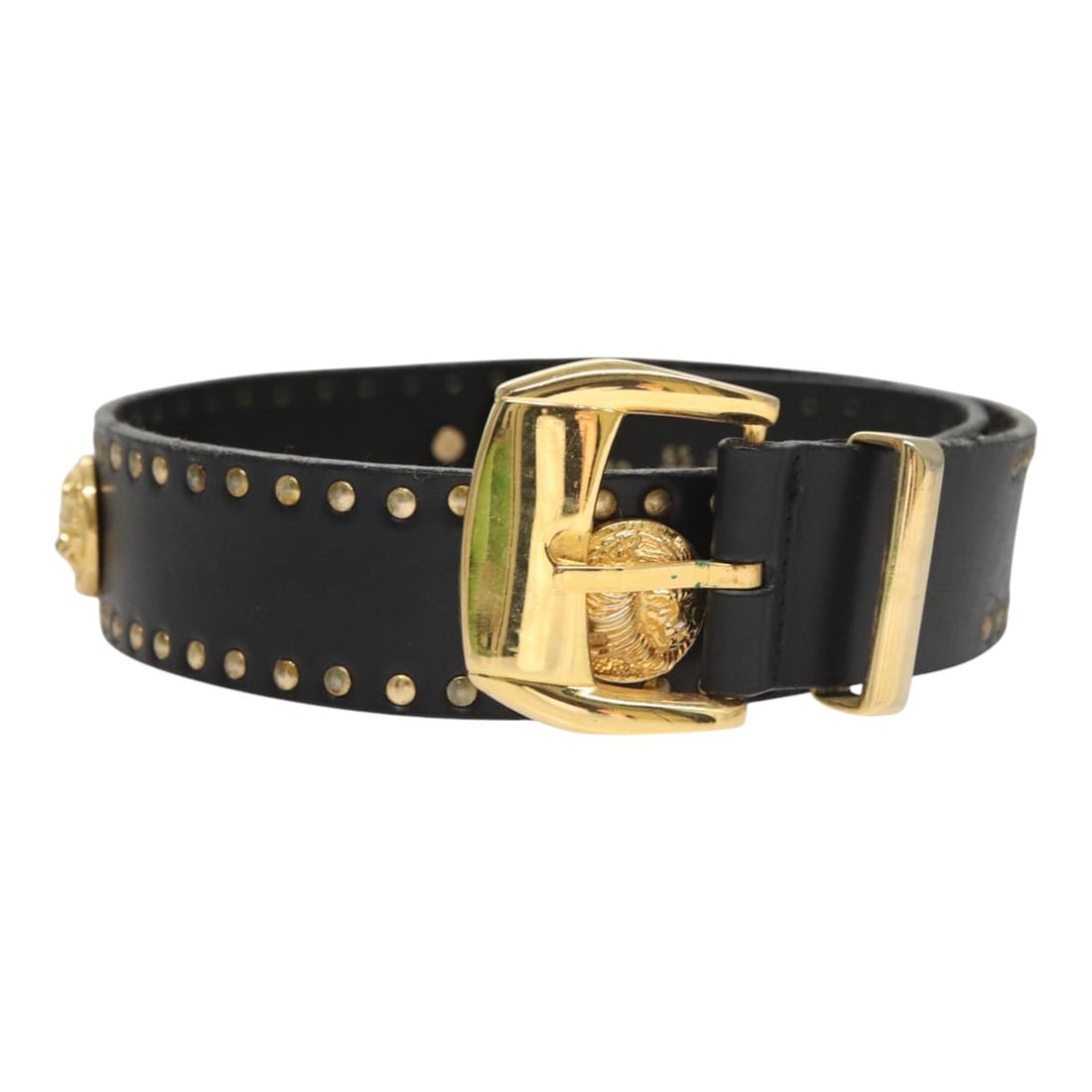 Gianni Versace Black Leather Belt 29.9in Auth Italy: Gianni Versace Black Leather Belt 29.9in Auth Italy This authentic Gianni Versace belt showcases a classic black leather design, made in Italy, reflecting the brand's luxurious craftsmanship. With a t
