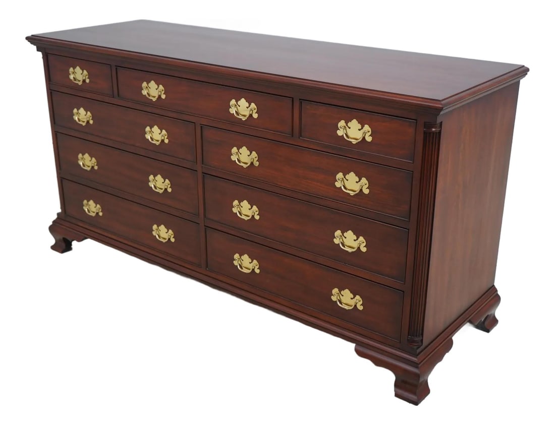 Henkel Harris Model 166 Chippendale Cherry Wood Dresser (1 of 10)