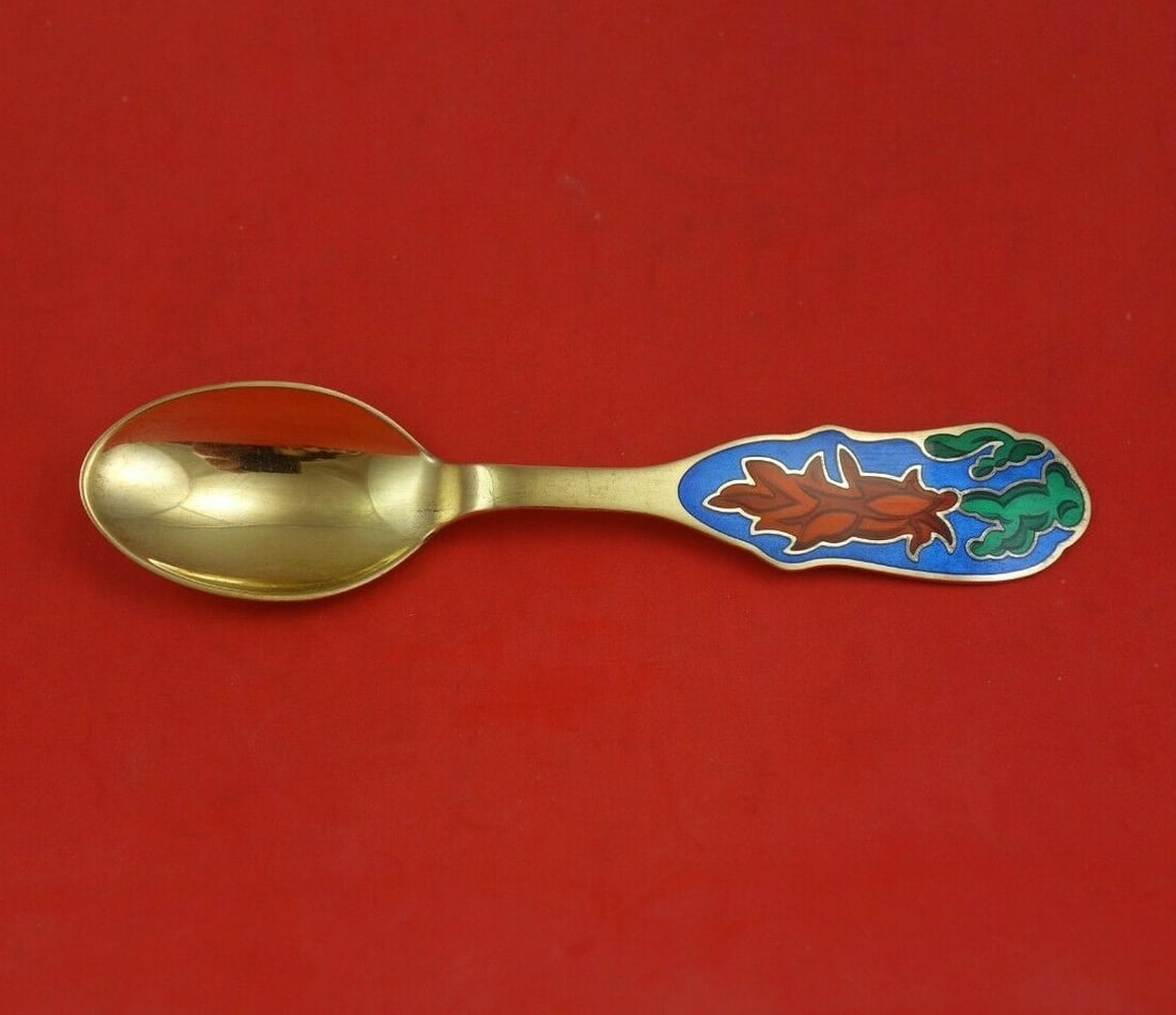 A. Michelsen 1994 Christmas Spoon Sterling Silver Vermeil Teaspoon: A. Michelsen 1994 Christmas Spoon Sterling Silver Vermeil Teaspoon Celebrate the holiday season with this exquisite Christmas Spoon by A. Michelsen, crafted from sterling silver in 1994. This 6 1/2" t
