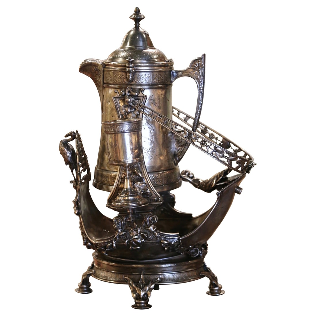 Antique Reed & Barton Silvered Copper Samovar with Goblets England 1905: Antique Reed & Barton Silvered Copper Samovar with Goblets England 1905 Elevate your decor with this stunning Early 20th Century Reed & Barton Samovar, expertly crafted in England around 1905. This ex
