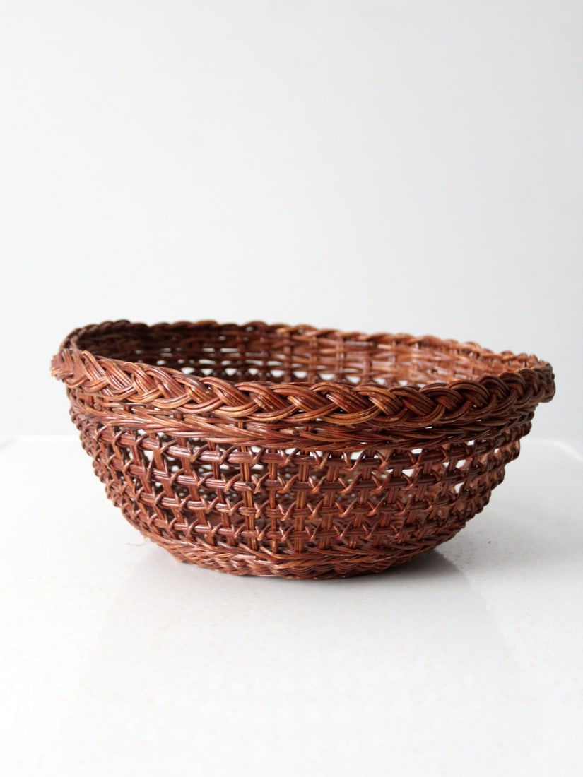 Charming Vintage Wicker Bowl Rustic Open Weave Design 13.5 in (1 of 10)