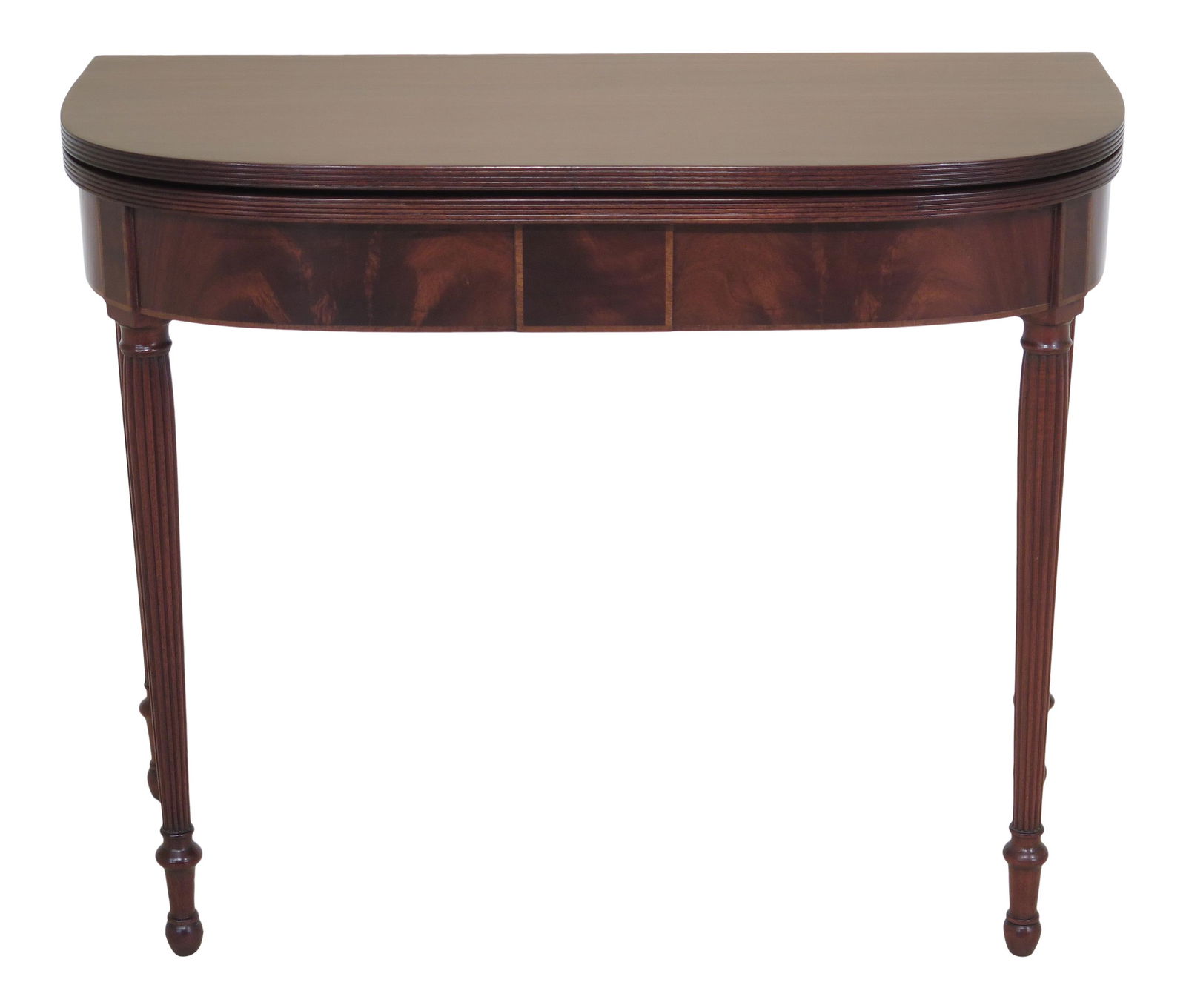 1960s Biggs Sheraton Mahogany Flip Top Games Table Rare Model: 1960s Biggs Sheraton Mahogany Flip Top Games Table Rare Model This stunning 1960s Biggs Sheraton mahogany flip top Jefferson games table is a remarkable addition to any home. Crafted with high-quality