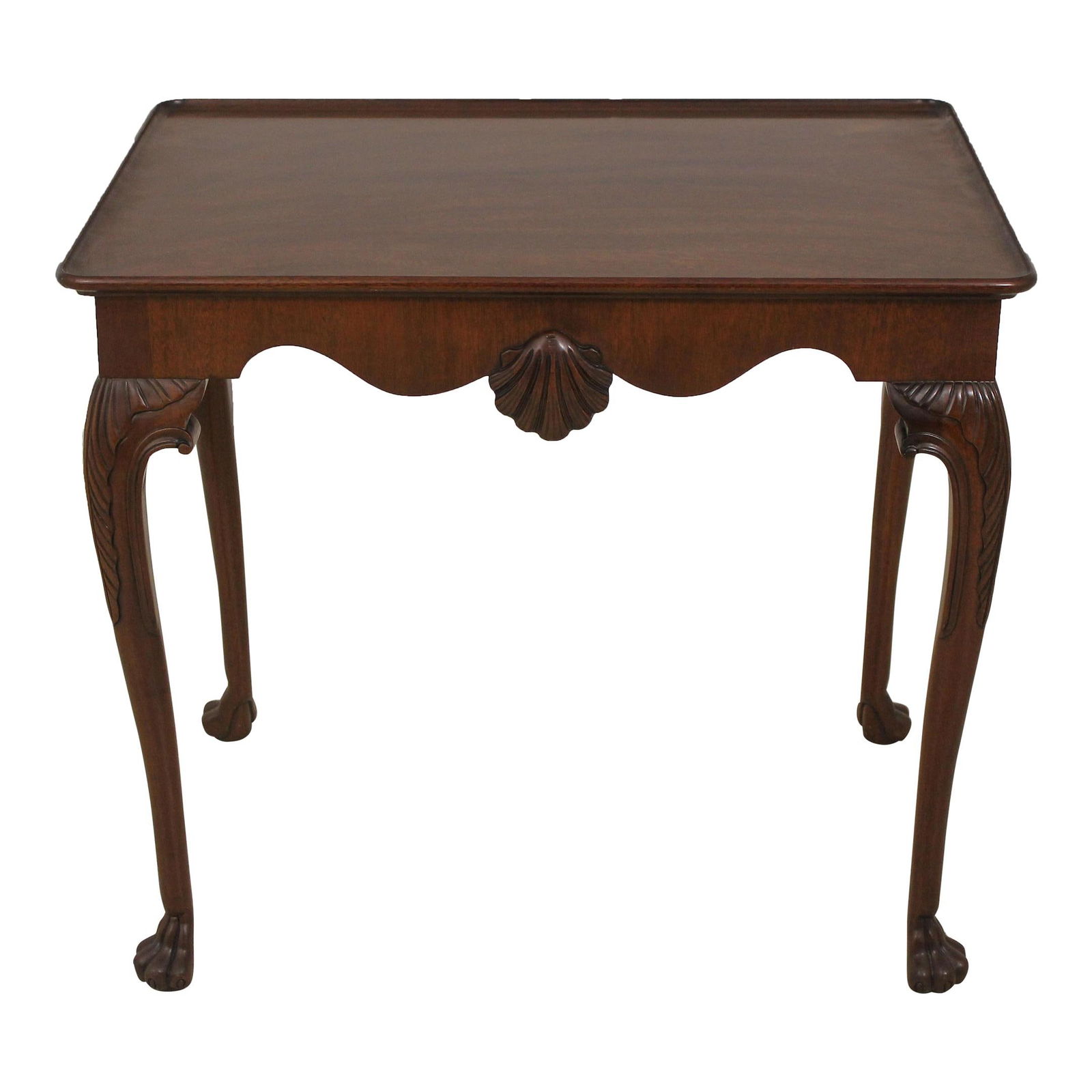 Kindel Irish Georgian Mahogany Tea Table with Carved Paw Feet: Kindel Irish Georgian Mahogany Tea Table with Carved Paw Feet This exquisite Kindel Irish Georgian Society Tea Table features a traditional design inspired by 18th-century aesthetics. Crafted from hig