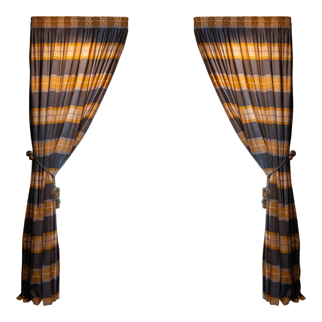 Elegant Custom Blue Gold Drapes 36x115 Designer Quality: Elegant Custom Blue Gold Drapes 36x115 Designer Quality Enhance your living space with these exquisite custom-made blue and gold window drapes, approximately 30 years old. Crafted from the highest qua