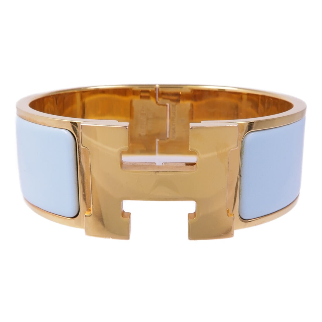 HERMES Clic-Clac H Enamel Bracelet Gold Light Blue: HERMES Clic-Clac H Enamel Bracelet Gold Light Blue This exquisite HERMES Clic-Clac H Bracelet features a captivating light blue enamel design that showcases the elegance synonymous with the HERMES bra