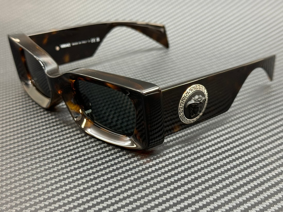 Versace VE4474U 108 87 Brown Havana Grey Women's Sunglasses with Authenticity: Versace VE4474U 108 87 Brown Havana Grey Women's Sunglasses with Authenticity Discover the elegance of Versace with these stunning VE4474U 108 87 sunglasses. Featuring a sophisticated Brown Havana fra