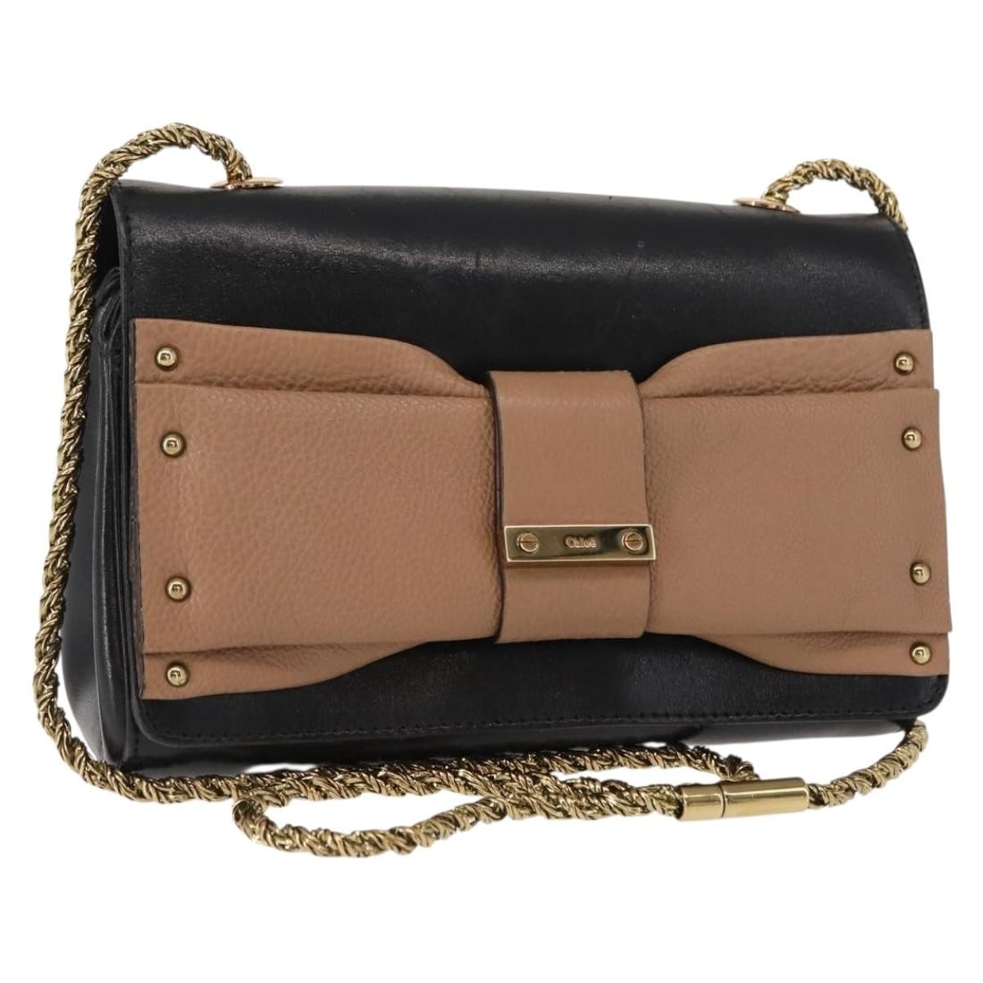 Chloe Black Leather Chain Shoulder Bag Gold Hardware Auth 149333: Chloe Black Leather Chain Shoulder Bag Gold Hardware Auth 149333 Introducing the Chloe Chain Shoulder Bag, a sophisticated accessory that effortlessly combines style and functionality. Crafted from pr