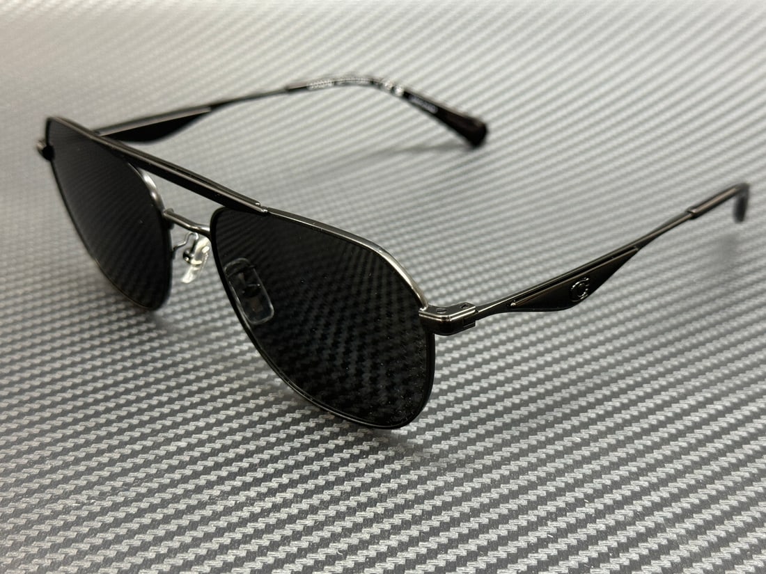 COACH HC7178 939387 Black Frame Grey Lenses Men's Sunglasses: COACH HC7178 939387 Black Frame Grey Lenses Men's Sunglasses Elevate your style with these COACH HC7178 sunglasses, designed for men. Featuring a sleek black frame and grey solid lenses, these sunglas