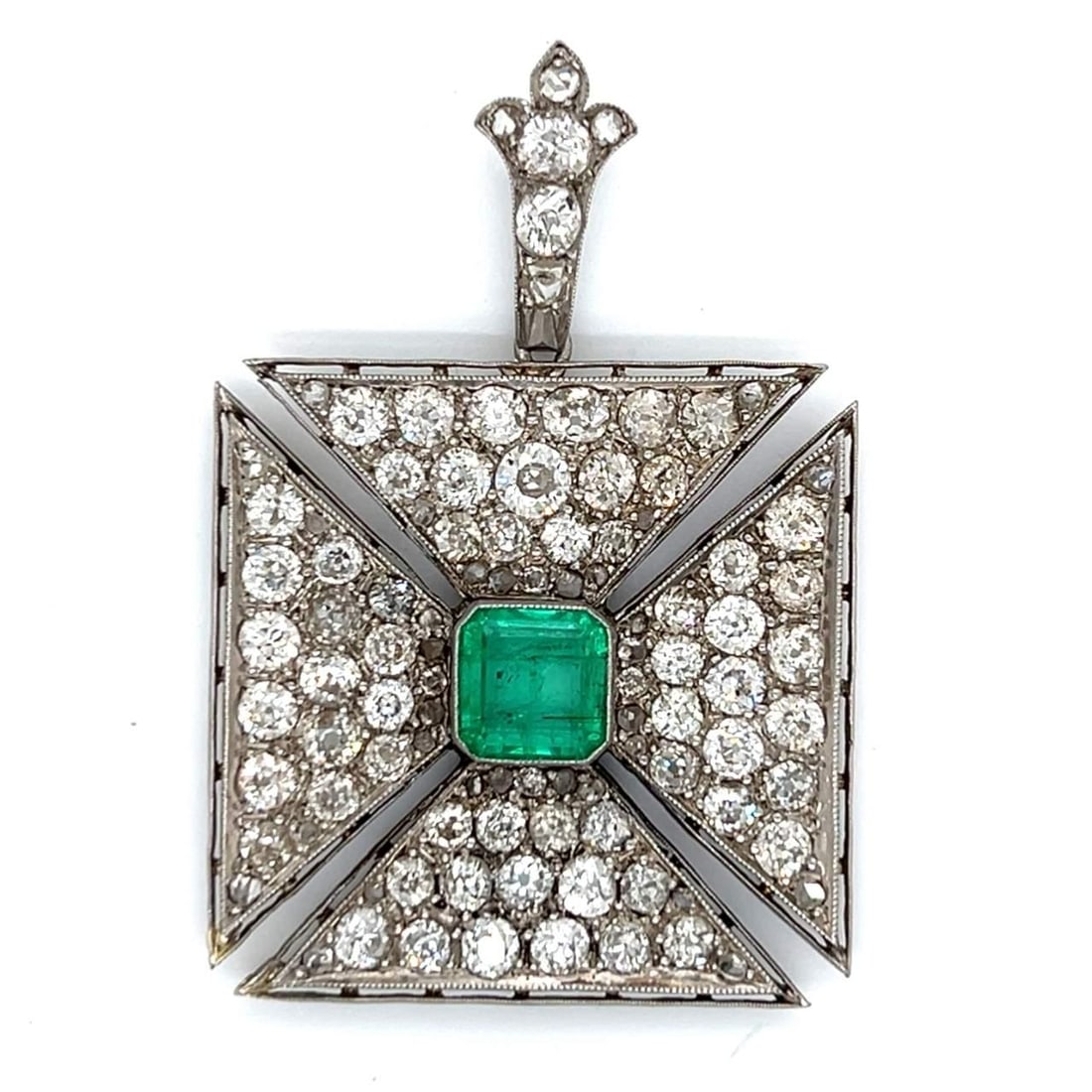 Art Deco Platinum Pendant with 2.25 Ct Emerald and 102 Diamonds: Art Deco Platinum Pendant with 2.25 Ct Emerald and 102 Diamonds This stunning Art Deco pendant is crafted from platinum and features a captivating Colombian emerald weighing approximately 2.25 Ct. The