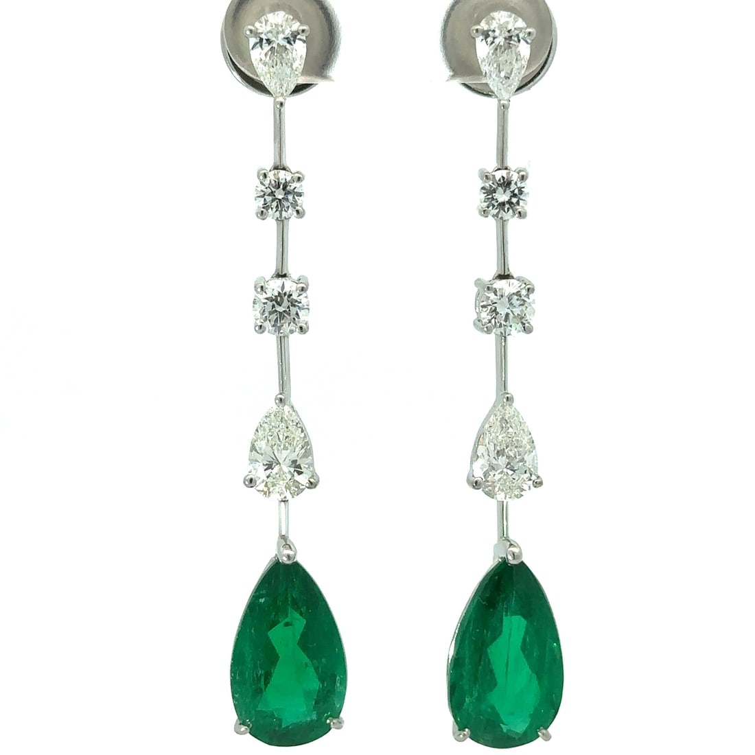 Graff Platinum 13.64ctw Emerald Diamond Dangle Earrings AGL Certified: Graff Platinum 13.64ctw Emerald Diamond Dangle Earrings AGL Certified Experience the elegance of these Graff Platinum AGL Gubelin Drop Dangle Earrings, featuring exquisite emeralds and diamonds. The e