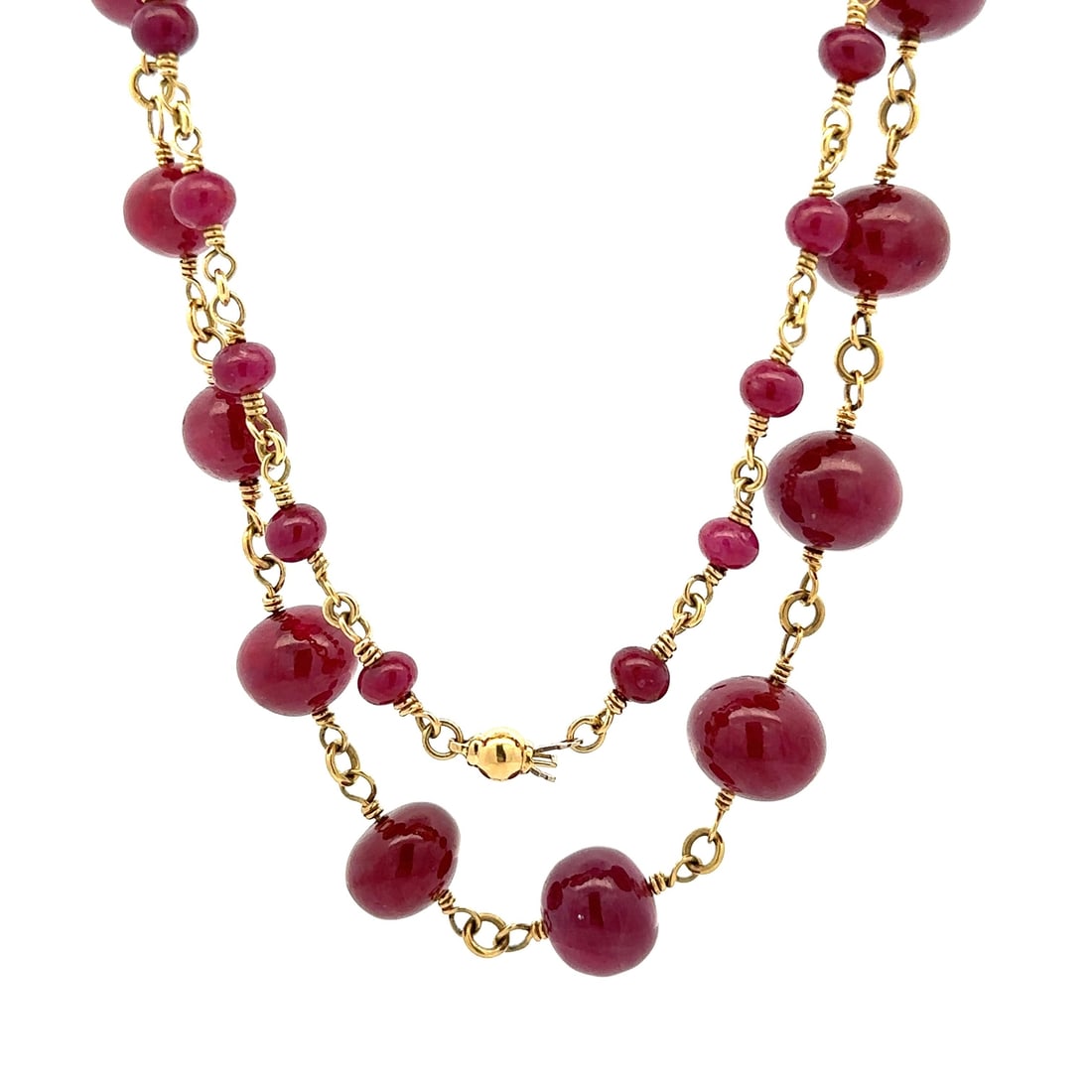 Vintage 18K Gold GIA Certified Graduated Rondelle Ruby Necklace 32 Inches: Vintage 18K Gold GIA Certified Graduated Rondelle Ruby Necklace 32 Inches This exquisite Vintage Italian necklace features 18K solid yellow gold and showcases a stunning array of 46 natural genuine ru