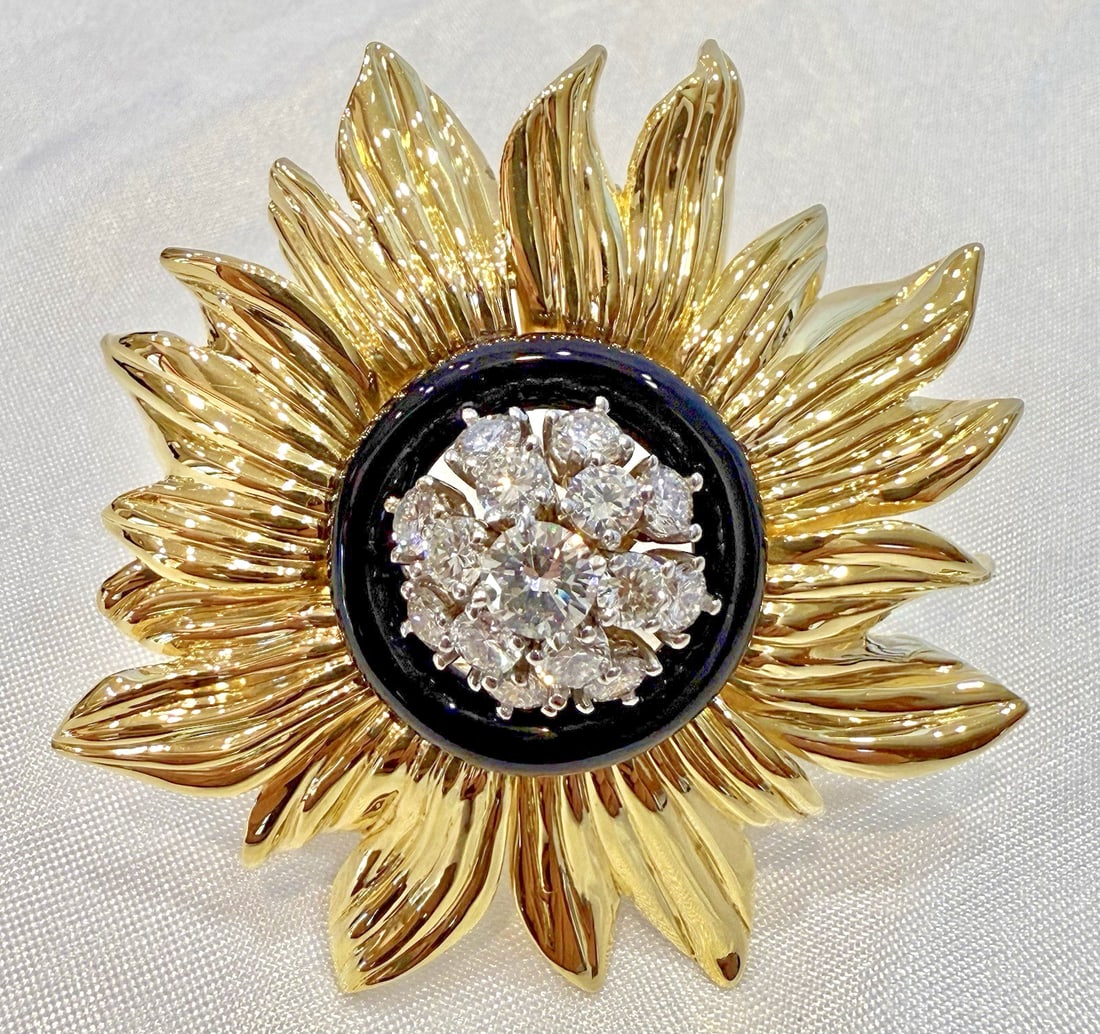 Elan 18K Yellow Gold Platinum Diamond Onyx Flower Brooch: Elan 18K Yellow Gold Platinum Diamond Onyx Flower Brooch Discover the exquisite craftsmanship of this Elan 18K Yellow Gold Platinum Diamond Onyx Flower Pendant Brooch. This stunning piece features a b