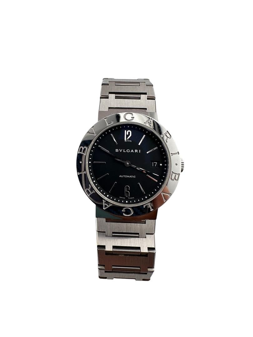 Bvlgari Mens Watch Black Dial Stainless Steel BB38SS: Bvlgari Mens Watch Black Dial Stainless Steel BB38SS This Bvlgari watch features a striking black dial complemented by a polished bezel, making it a sophisticated choice for men. With a reference numb