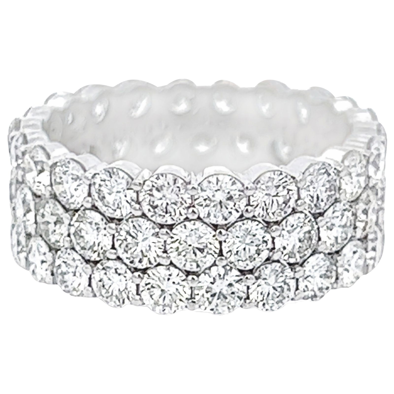 5.32ct Round Diamond Eternity Ring in 18k White Gold: 5.32ct Round Diamond Eternity Ring in 18k White Gold This exquisite round diamond eternity ring features three rows of stunning diamonds, showcasing a total weight of 5.32 carats. Crafted from 18k whi