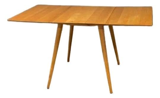 Vintage Paul McCobb Maple Dining Table Planner Group 1950s: Vintage Paul McCobb Maple Dining Table Planner Group 1950s This exquisite mid-century modern dining table, designed by Paul McCobb for Winchendon's Planner Group, showcases a beautiful maple finish th