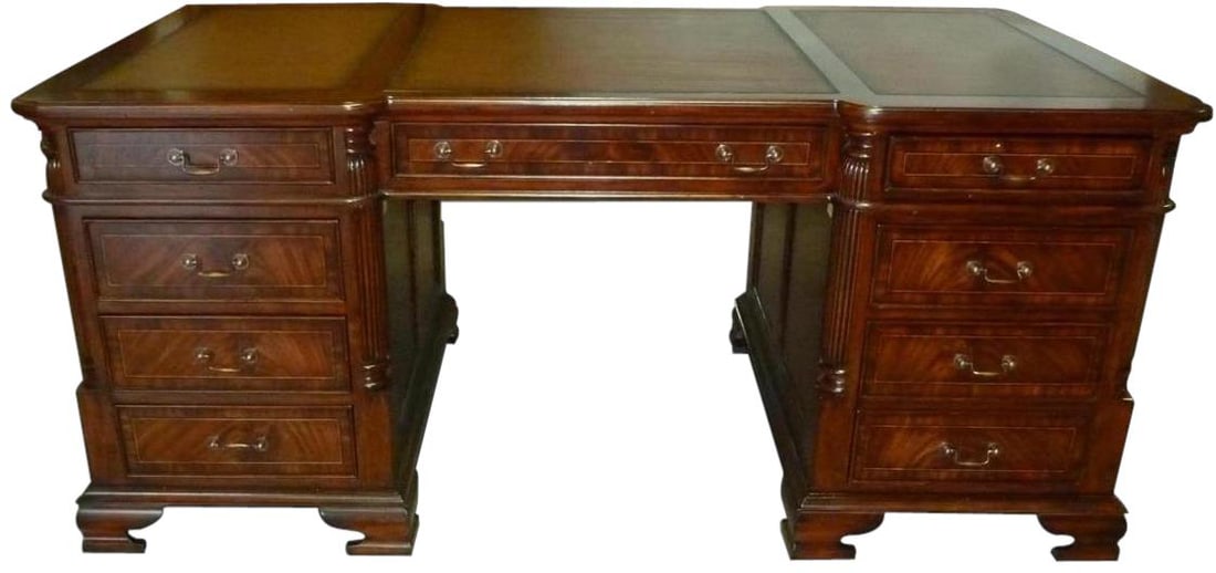 Elegant English Traditional Mahogany Partners Desk with 8 Drawers: Elegant English Traditional Mahogany Partners Desk with 8 Drawers This stunning Majestic Mahogany Desk features a traditional antique or vintage style, designed to enhance any office or study. Crafted