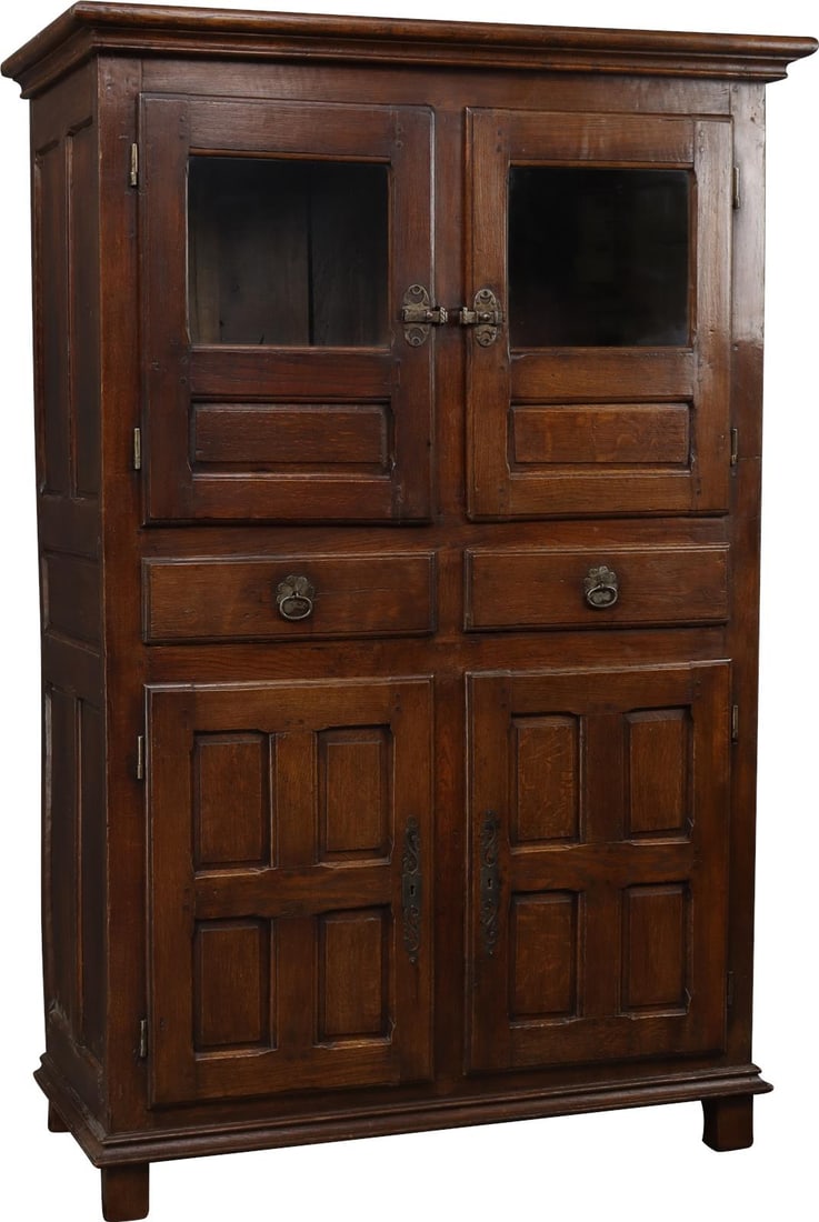 19th Century Limburg Oak Pantry Cabinet Country Farmhouse Style Circa 1820: 19th Century Limburg Oak Pantry Cabinet Country Farmhouse Style Circa 1820 This exquisite 19th Century Limburg Oak Pantry Cabinet embodies the charm of Continental Country Farmhouse style, dating back