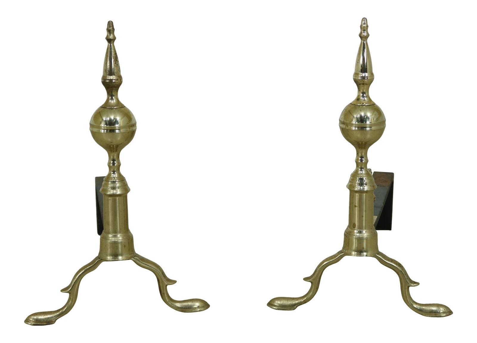 Colonial Williamsburg Brass Andirons Pair Vintage 18th Century Design: Colonial Williamsburg Brass Andirons Pair Vintage 18th Century Design Enhance your fireplace with this exquisite pair of Colonial Williamsburg Brass Fireplace Andirons from Virginia Metalcrafters. App