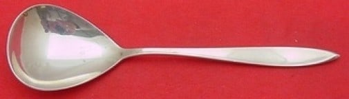 Gorham Esprit Sterling Silver Sugar Spoon 6 1/8 Inch Unmonogrammed: Gorham Esprit Sterling Silver Sugar Spoon 6 1/8 Inch Unmonogrammed This exquisite sugar spoon from the Esprit pattern by Gorham is crafted from high-quality sterling silver. Measuring 6 1/8" in length