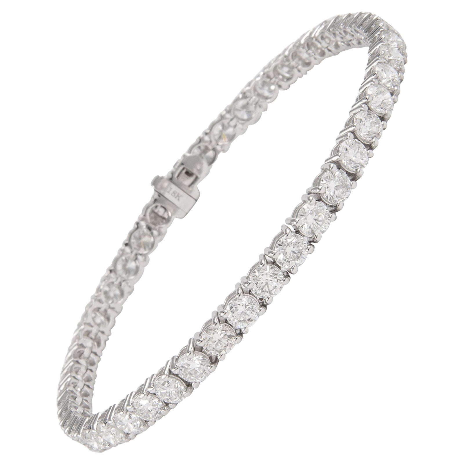8.55ct Diamond Tennis Bracelet 18k White Gold GIA Appraisal: 8.55ct Diamond Tennis Bracelet 18k White Gold GIA Appraisal This exquisite diamond tennis bracelet features 45 round brilliant diamonds with a total weight of 8.55 carats, showcasing approximately G c