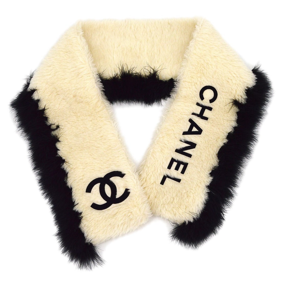 Chanel White Black Fur Shawl Muffler Scarf 55 in Winter: Chanel White Black Fur Shawl Muffler Scarf 55 in Winter Elevate your winter wardrobe with this exquisite Chanel fur shawl muffler stole. Crafted in a chic white and black color combination, this scarf