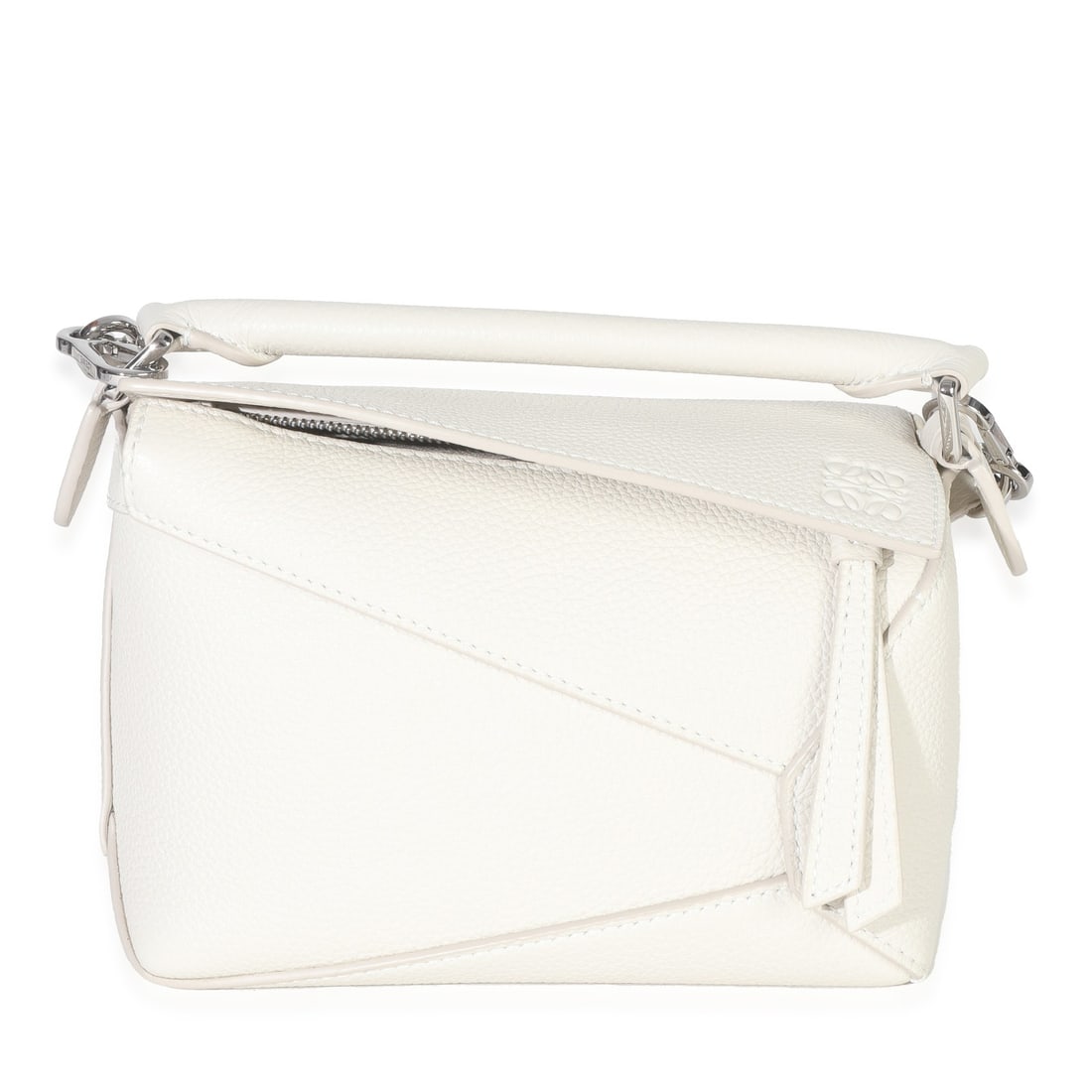 Loewe Mini Puzzle Edge Bag Sand Grained Calfskin White: Loewe Mini Puzzle Edge Bag Sand Grained Calfskin White Discover the exquisite Loewe Sand Grained Calfskin Mini Puzzle Edge Bag, a stunning blend of style and functionality. Crafted in Spain, this mini