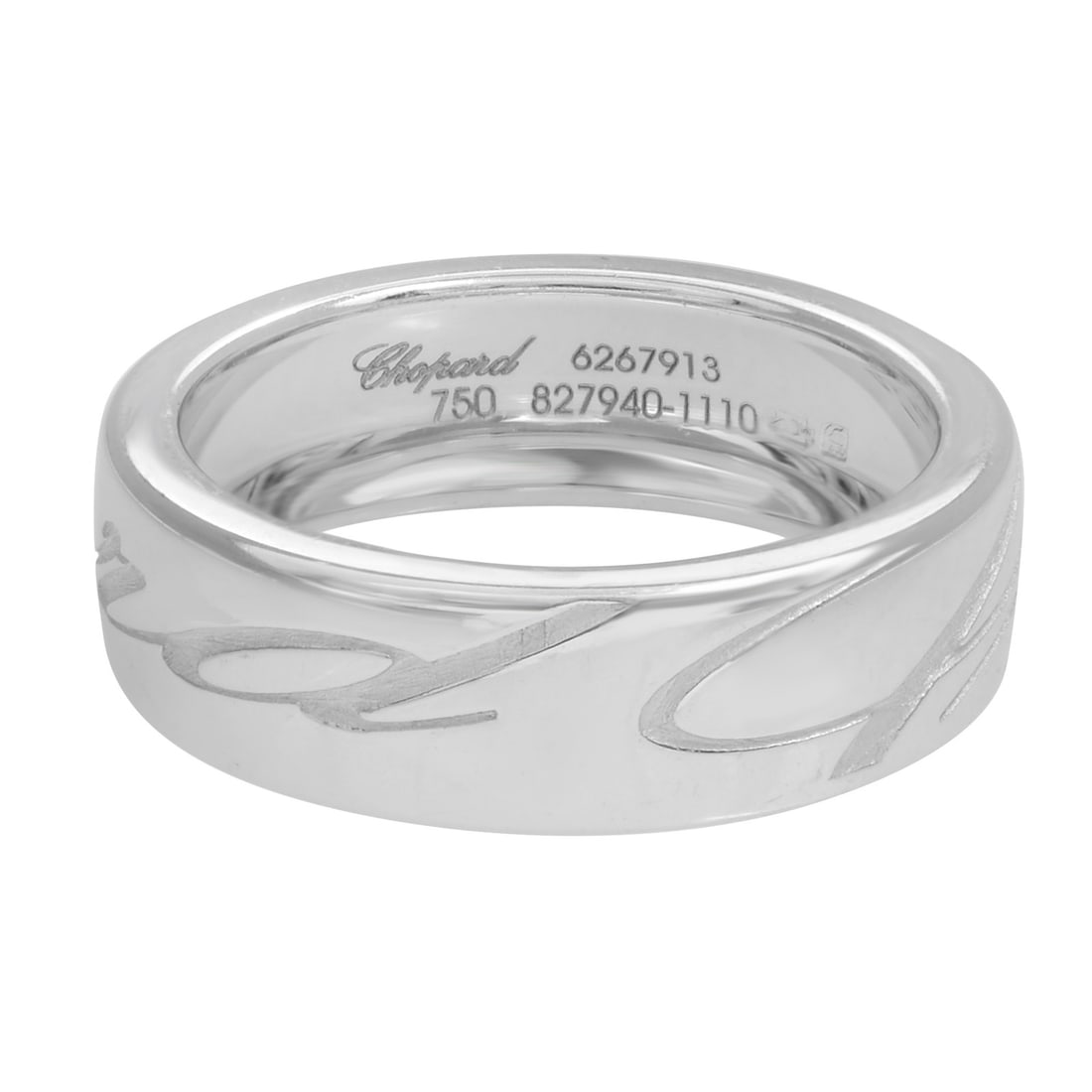 Chopard Chopardissimo 18K White Gold Band Ring Size 6.5: Chopard Chopardissimo 18K White Gold Band Ring Size 6.5 Elevate your jewelry collection with this stunning Chopardissimo Ethical Ring from Chopard. Crafted from luxurious 18K white gold, this band-sty