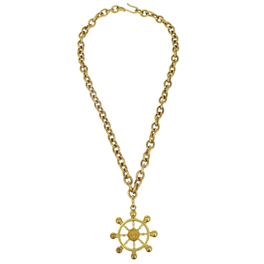 Chanel 94P Gold-Plated Chain Pendant Necklace Vintage: Chanel 94P Gold-Plated Chain Pendant Necklace Vintage This exquisite Chanel Rudder Chain Pendant Necklace, part of the 94P collection, showcases a stunning gold-plated finish, combining elegance and v