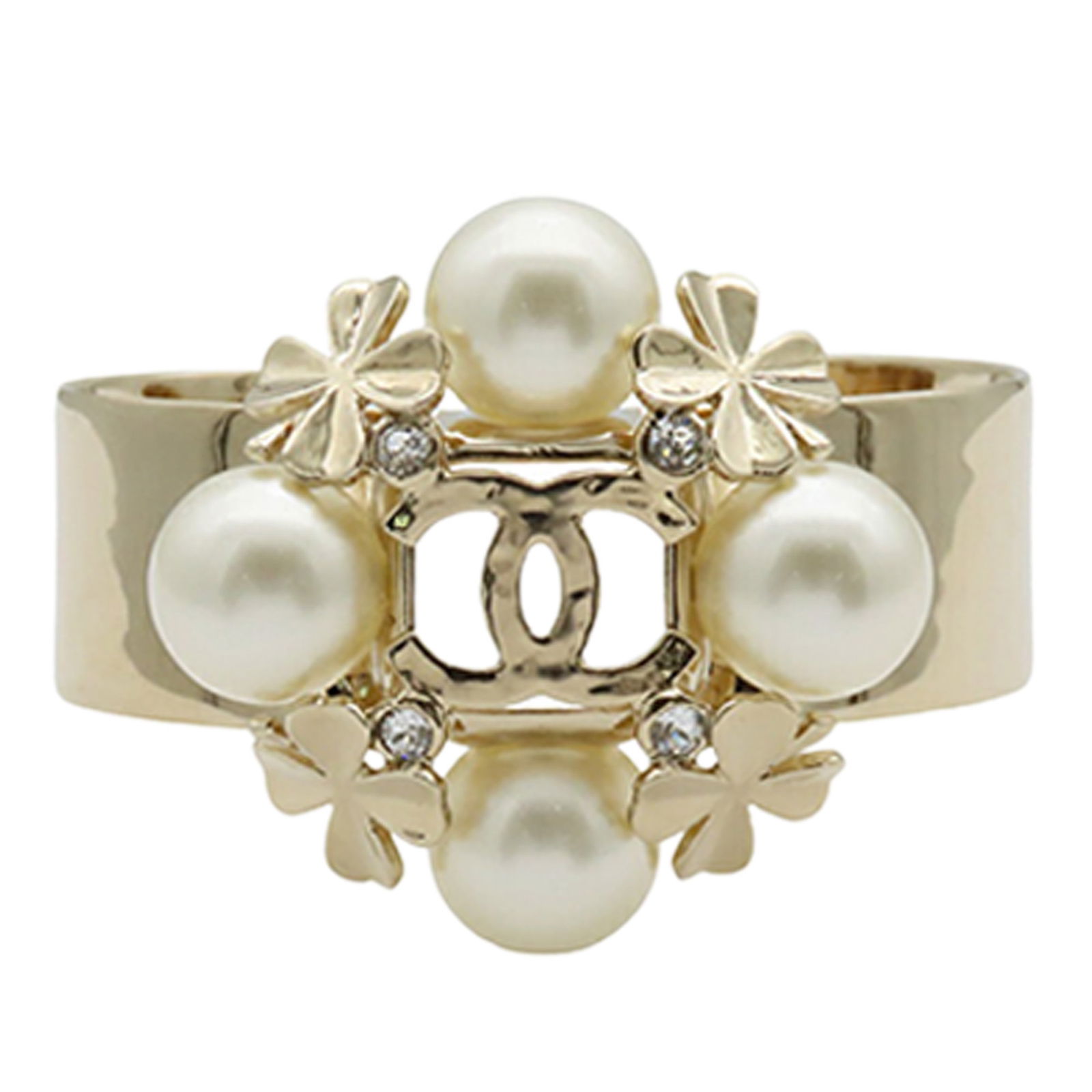 Chanel CC Gold Plated Faux Pearl Clover Cuff Bracelet Italy: Chanel CC Gold Plated Faux Pearl Clover Cuff Bracelet Italy This stunning cuff bracelet from Chanel showcases a luxurious gold plated metal body embellished with faux pearls and sparkling rhinestones.