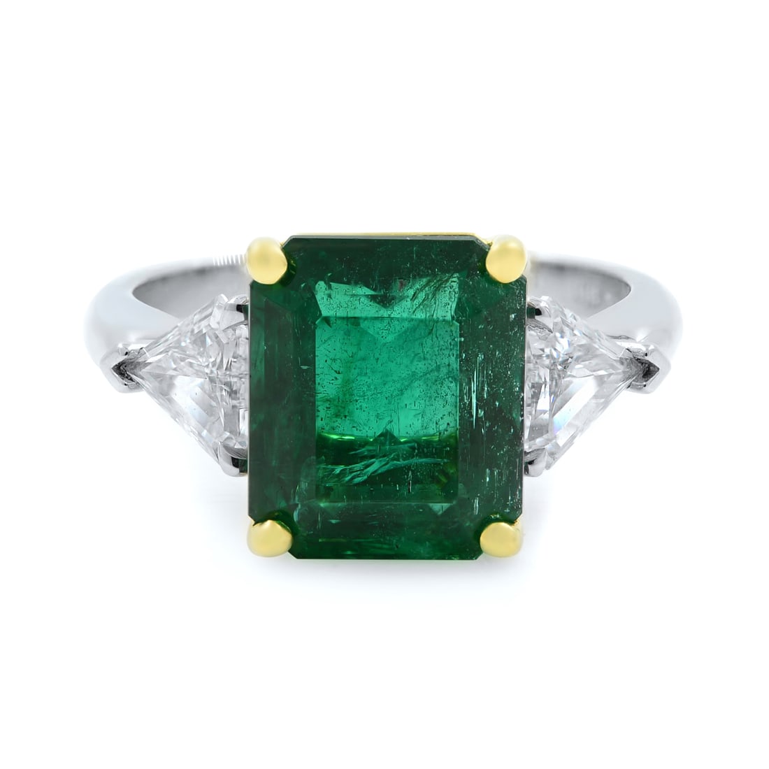 Rachel Koen Three Stone Emerald Diamond Engagement Ring Platinum 4.35ct Natural: Rachel Koen Three Stone Emerald Diamond Engagement Ring Platinum 4.35ct Natural This exquisite engagement ring by Rachel Koen features a stunning three-stone design that showcases a richly saturated,