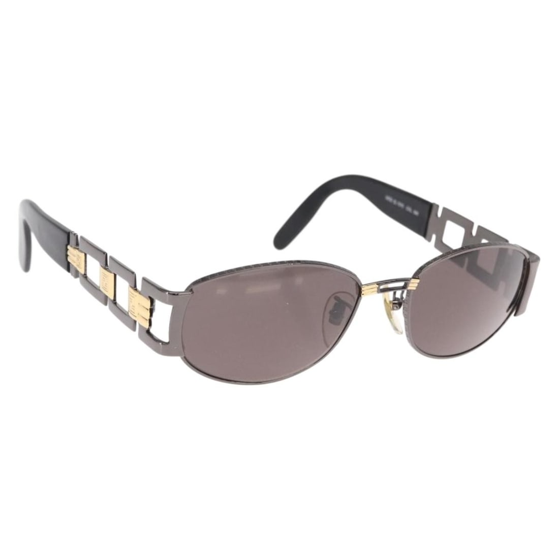 FENDI Brown Plastic Sunglasses with Case Italy Auth 156142: FENDI Brown Plastic Sunglasses with Case Italy Auth 156142 Elevate your eyewear collection with these stylish Fendi sunglasses, crafted in Italy. Featuring a chic brown plastic frame, these sunglasses