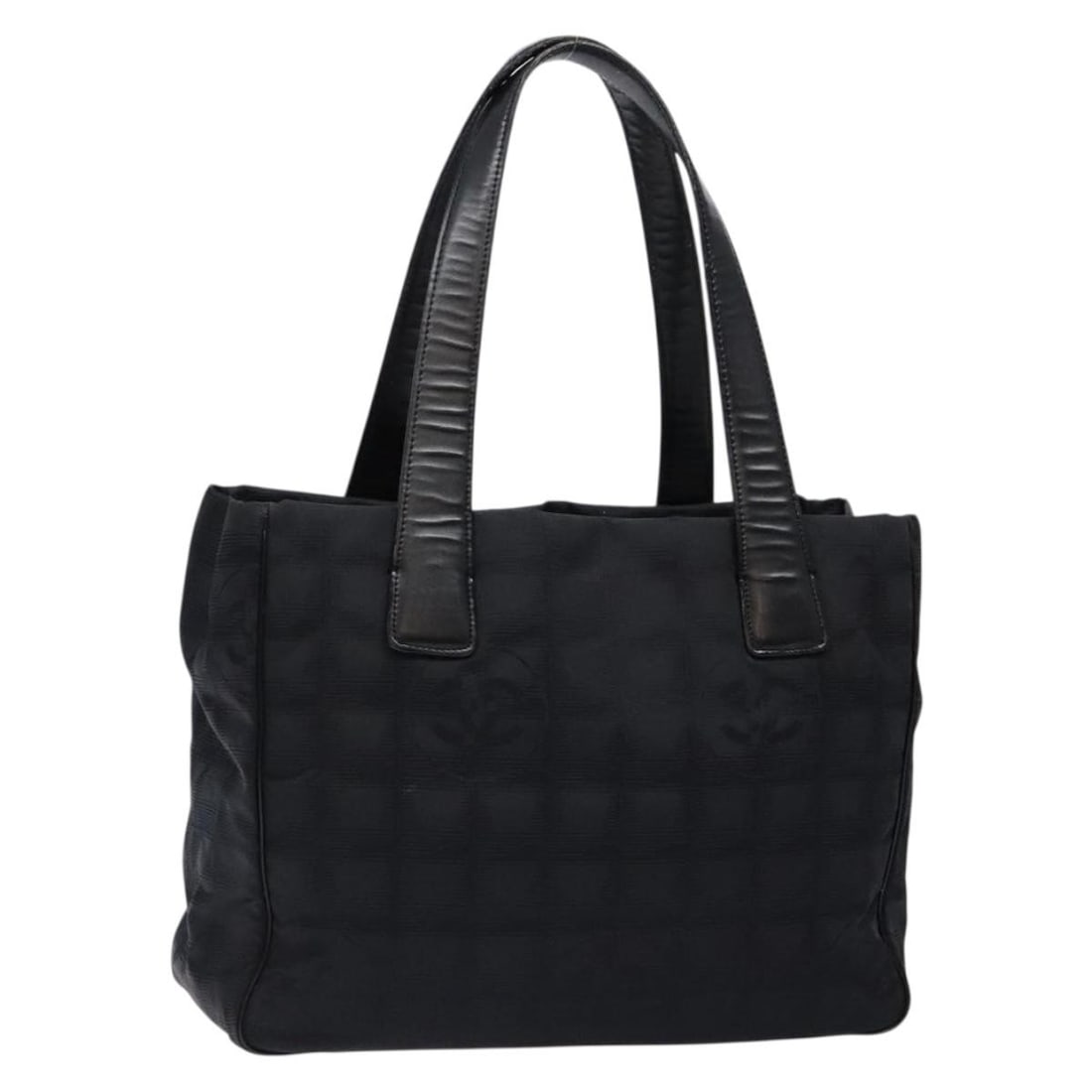 CHANEL New Travel Line Black Nylon Hand Bag Auth 8454284: CHANEL New Travel Line Black Nylon Hand Bag Auth 8454284 This CHANEL New Travel Line Hand Bag is a stylish accessory made from durable nylon in a classic black color. Designed for practicality and ele
