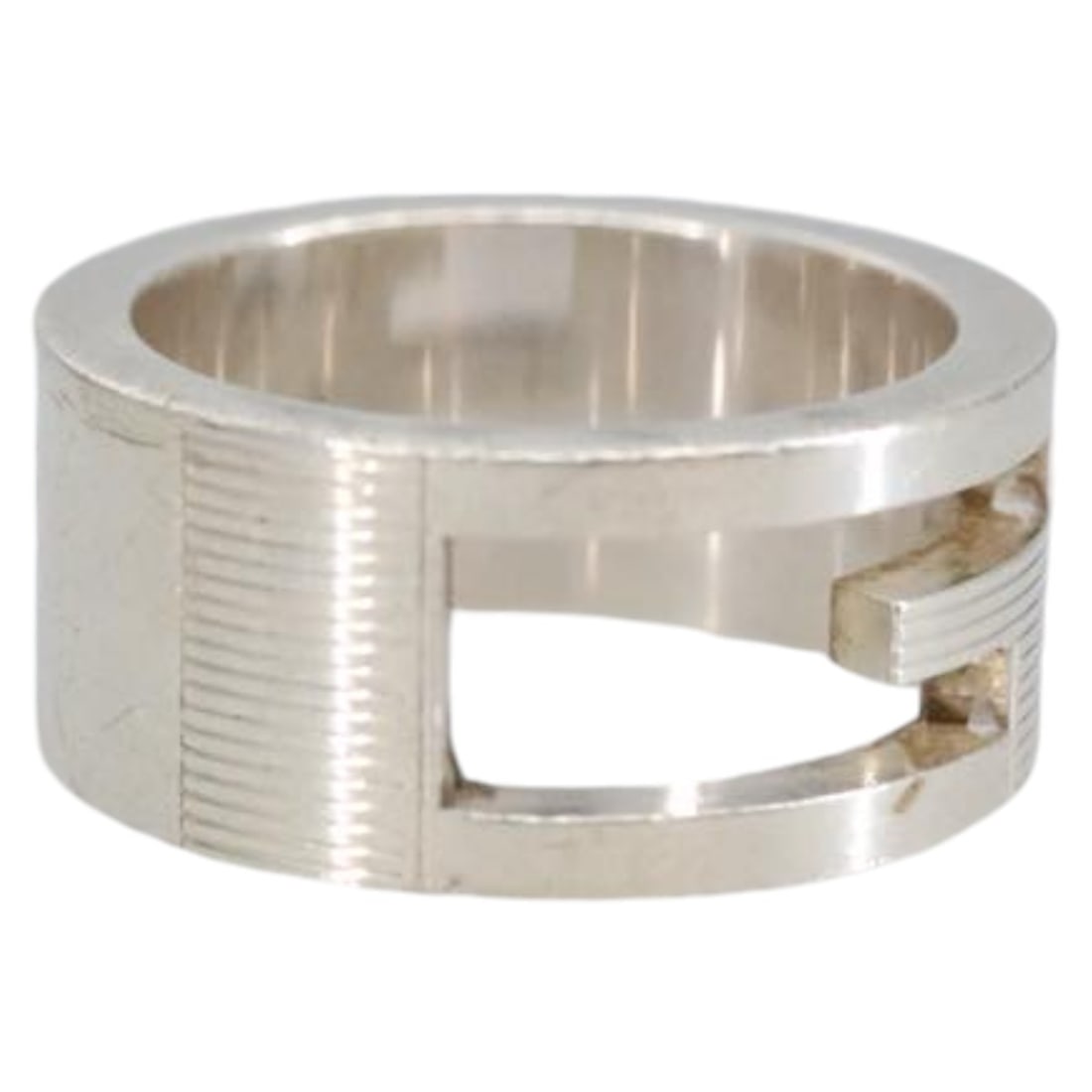 GUCCI Ag925 Silver Ring Authentic Made in Italy: GUCCI Ag925 Silver Ring Authentic Made in Italy This authentic GUCCI ring is crafted from Ag925 silver, showcasing a sleek silver design that epitomizes elegance. Made in Italy, this ring features a w