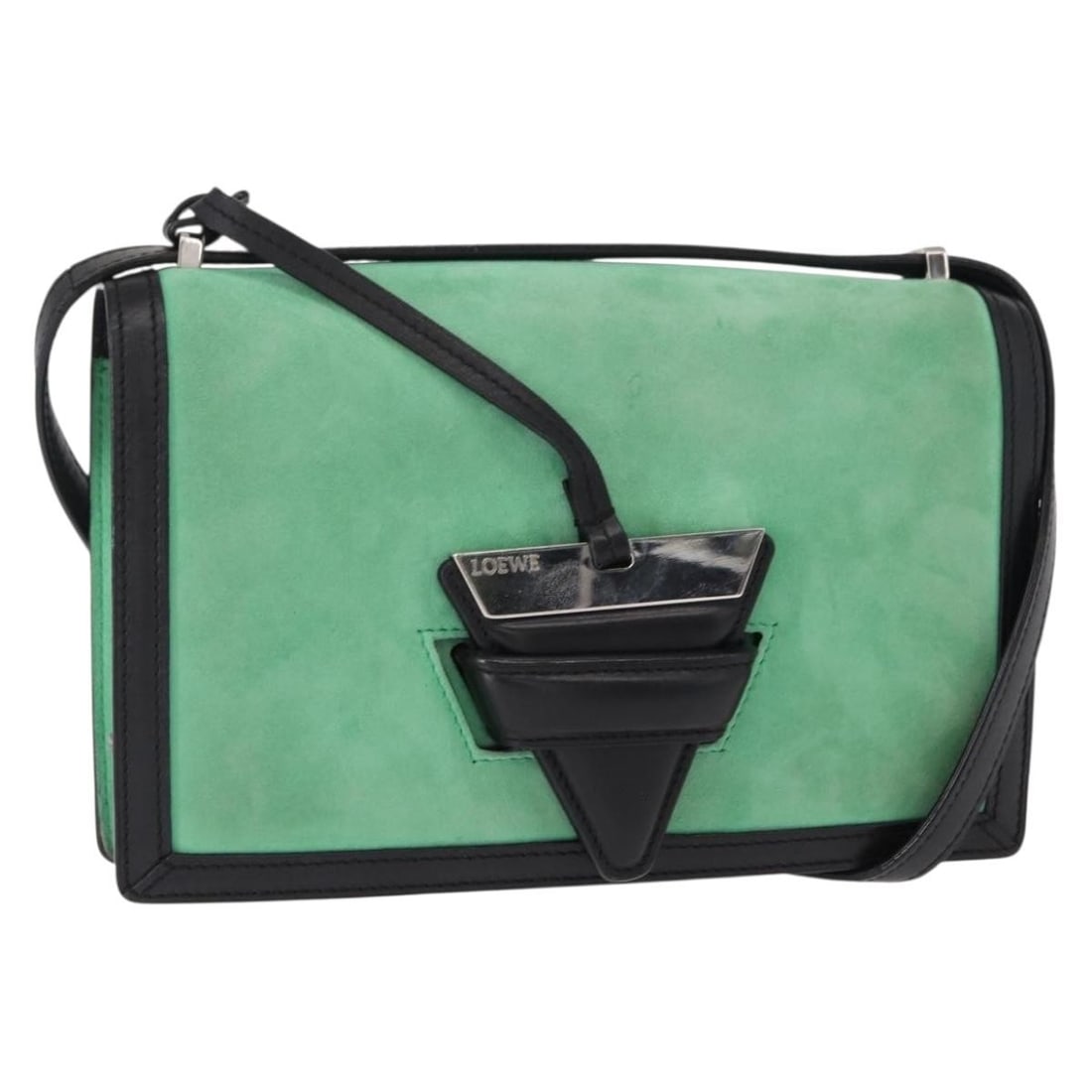 LOEWE Barcelona Green Suede Leather Shoulder Bag Authentic: LOEWE Barcelona Green Suede Leather Shoulder Bag Authentic Introducing the LOEWE Barcelona Shoulder Bag, a stylish blend of green and silver suede leather, perfect for adding a touch of elegance to an