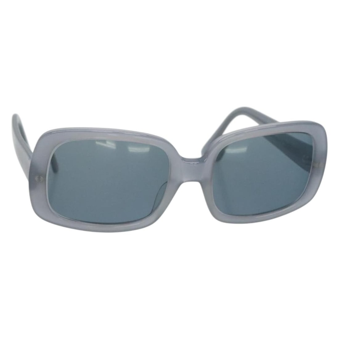 Bottega Veneta Gray Plastic Sunglasses Made in Italy: Bottega Veneta Gray Plastic Sunglasses Made in Italy Elevate your style with these authentic Bottega Veneta sunglasses, crafted in Italy from durable plastic. Featuring a sleek gray color, these sungl