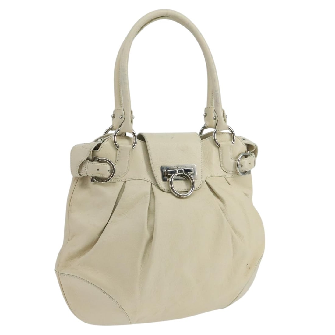 Salvatore Ferragamo Gancini White Silver Leather Hand Bag Auth: Salvatore Ferragamo Gancini White Silver Leather Hand Bag Auth This elegant Salvatore Ferragamo Gancini Hand Bag showcases a sophisticated blend of style and functionality. Crafted from high-quality l