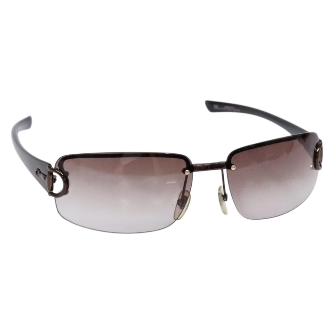GUCCI Black Plastic Sunglasses with Case Made in Italy: GUCCI Black Plastic Sunglasses with Case Made in Italy Elevate your style with these authentic GUCCI sunglasses, crafted in Italy. Featuring a sleek black plastic design, these sunglasses are both fas
