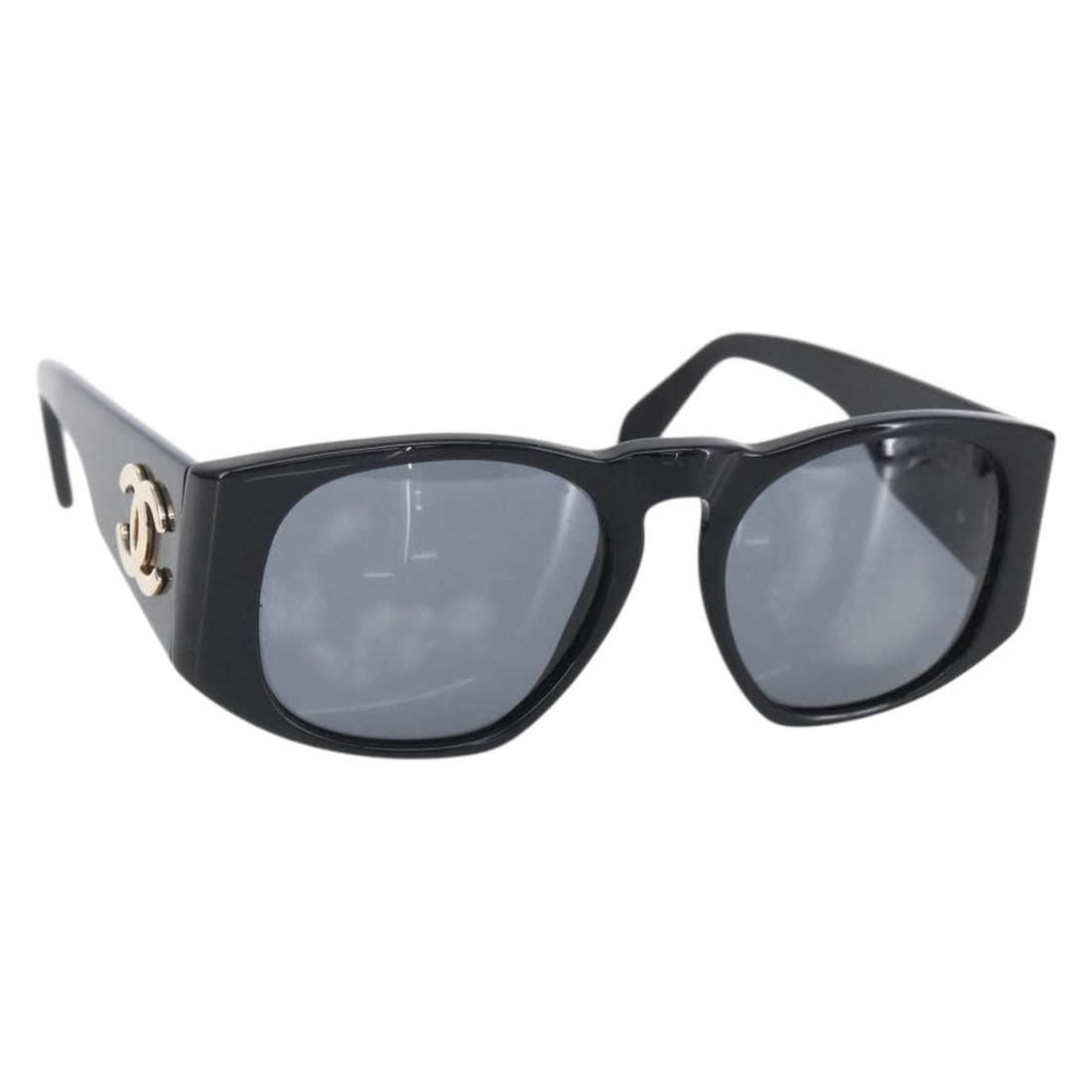 CHANEL COCO Mark Black Plastic Sunglasses with Case: CHANEL COCO Mark Black Plastic Sunglasses with Case Elevate your style with these CHANEL COCO Mark Sunglasses. Crafted in Italy, these sunglasses feature a sleek black plastic exterior that combines s