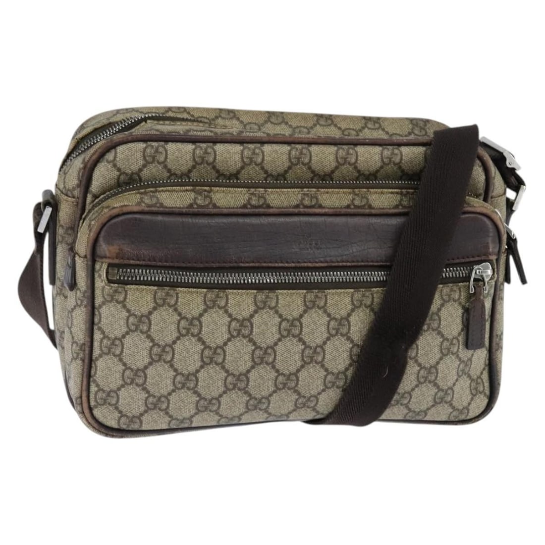 GUCCI GG Supreme Brown Silver PVC Shoulder Bag Italy: GUCCI GG Supreme Brown Silver PVC Shoulder Bag Italy This GUCCI GG Supreme Shoulder Bag showcases a stylish blend of practicality and luxury. Crafted in Italy, it features a distinctive brown and silv