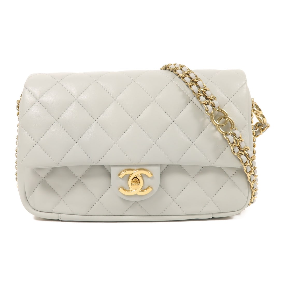 CHANEL CC GHW Pale Green Calfskin Leather Shoulder Bag AS3777: CHANEL CC GHW Pale Green Calfskin Leather Shoulder Bag AS3777 Elevate your style with this exquisite CHANEL CC Chain Shoulder Bag, crafted from luxurious calfskin leather in a pale green hue. This ver