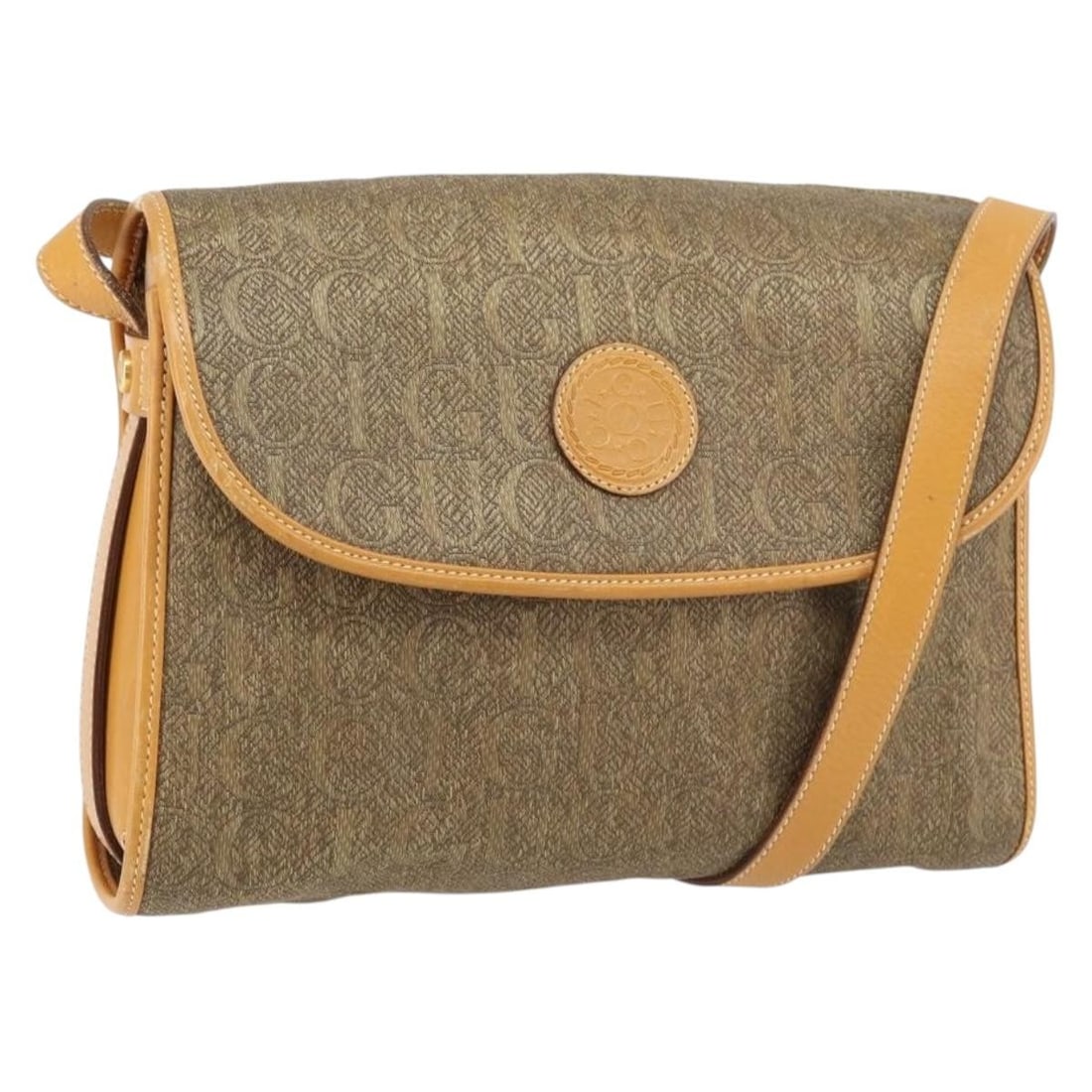 GUCCI 001 14 0712 Beige Leather Shoulder Bag Gold Auth: GUCCI 001 14 0712 Beige Leather Shoulder Bag Gold Auth This elegant GUCCI shoulder bag is crafted from high-quality leather in a stylish beige and gold color combination. Designed for both functionali