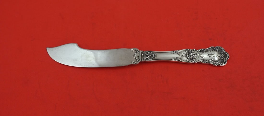 Gorham Buttercup Sterling Silver Fish Knife 8 Inches Monogrammed: Gorham Buttercup Sterling Silver Fish Knife 8 Inches Monogrammed This exquisite Buttercup fish knife by Gorham is crafted from sterling silver, showcasing the intricate floral motifs that define the B