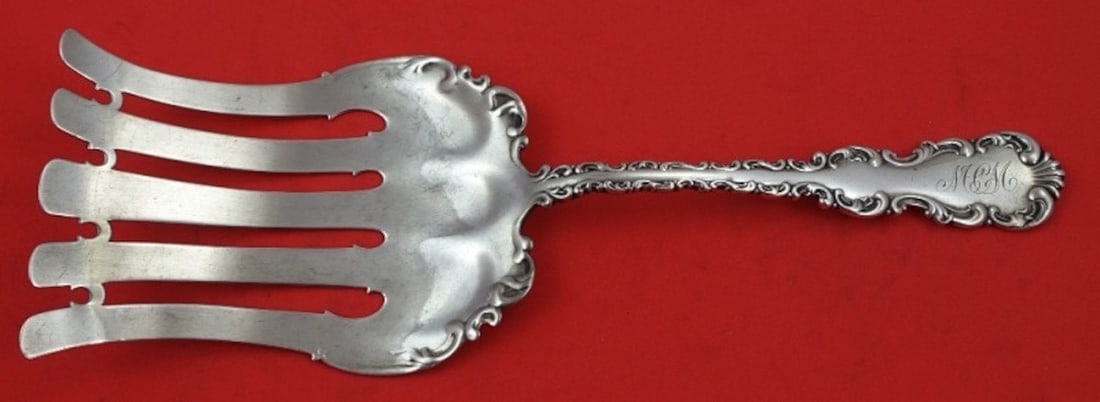 Whiting Gorham Louis XV Sterling Silver Asparagus Fork 10 Inch: Whiting Gorham Louis XV Sterling Silver Asparagus Fork 10 Inch This exquisite serving fork is a stunning example of the Louis XV pattern by Whiting, crafted by Gorham in sterling silver. Measuring 10